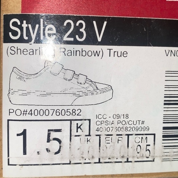 Kids Vans Style 23 V Shearling Rainbow/True White Faux Fur Sizes 2 + 1.5 - Picture 7 of 7